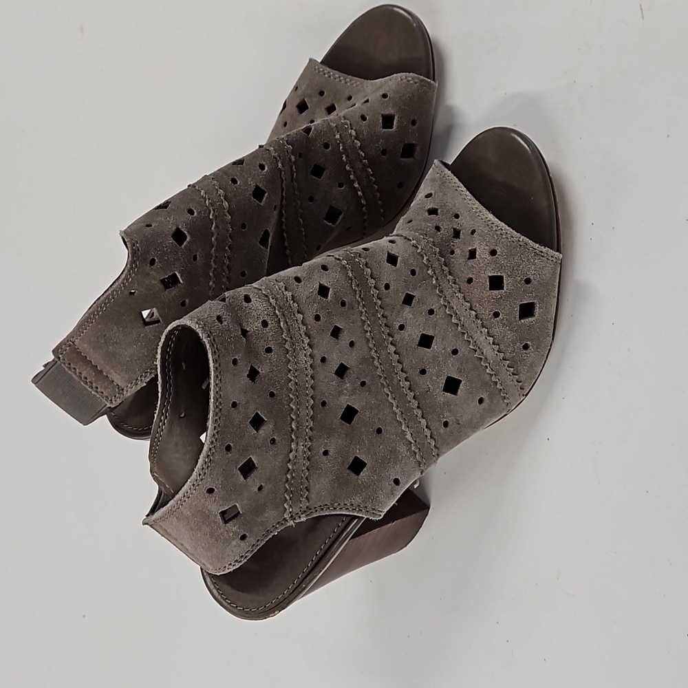 Women's Heels, 3" heel size 8